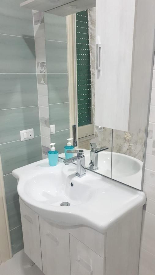 B&B By The Station Battipaglia Buitenkant foto
